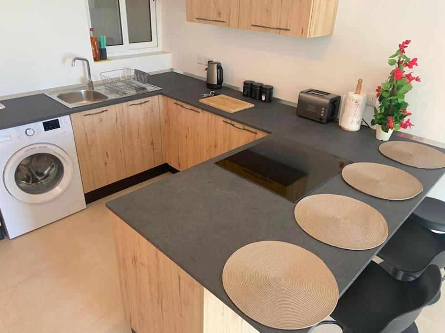 Comfortable ! Stylish ! Fully Air Conditioned ! Apartment Sannat