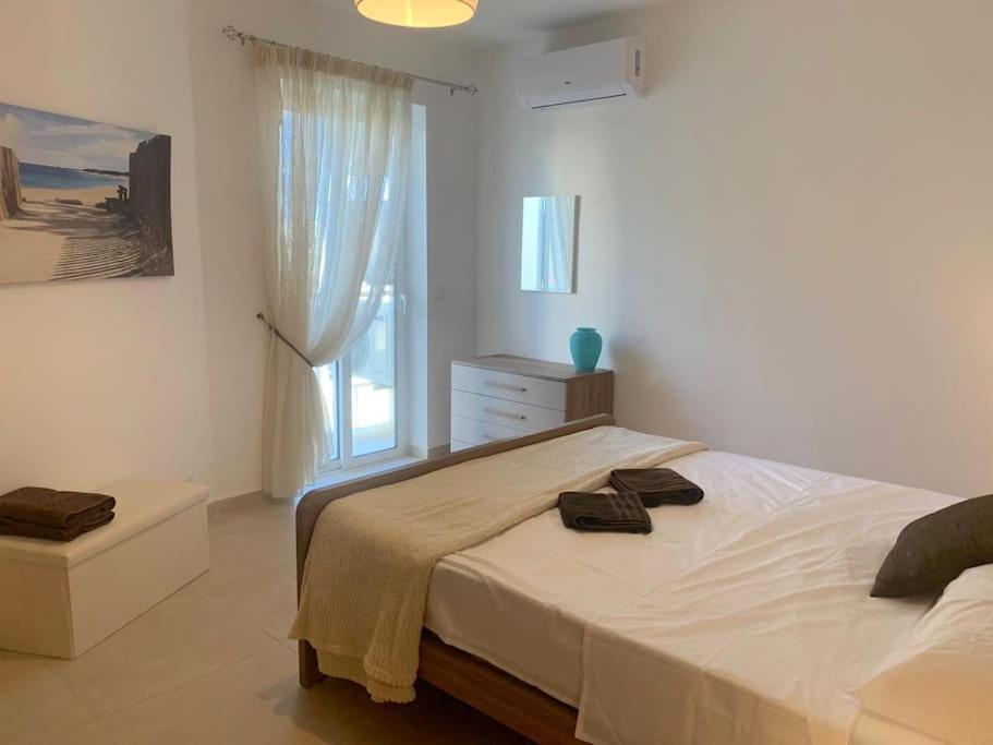 Apartment Comfortable ! Stylish ! Fully Air Conditioned ! *