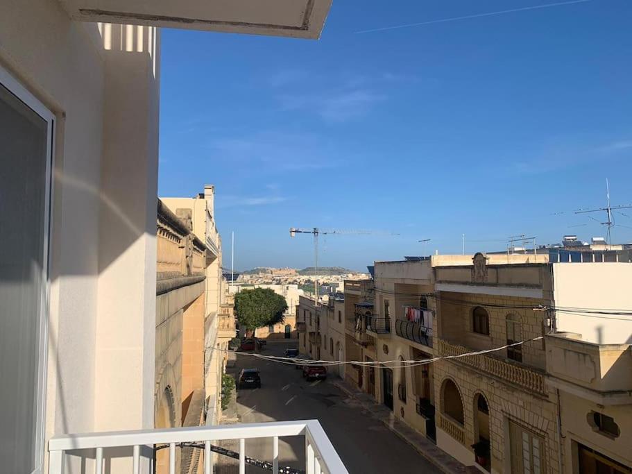Apartment Comfortable ! Stylish ! Fully Air Conditioned ! Sannat