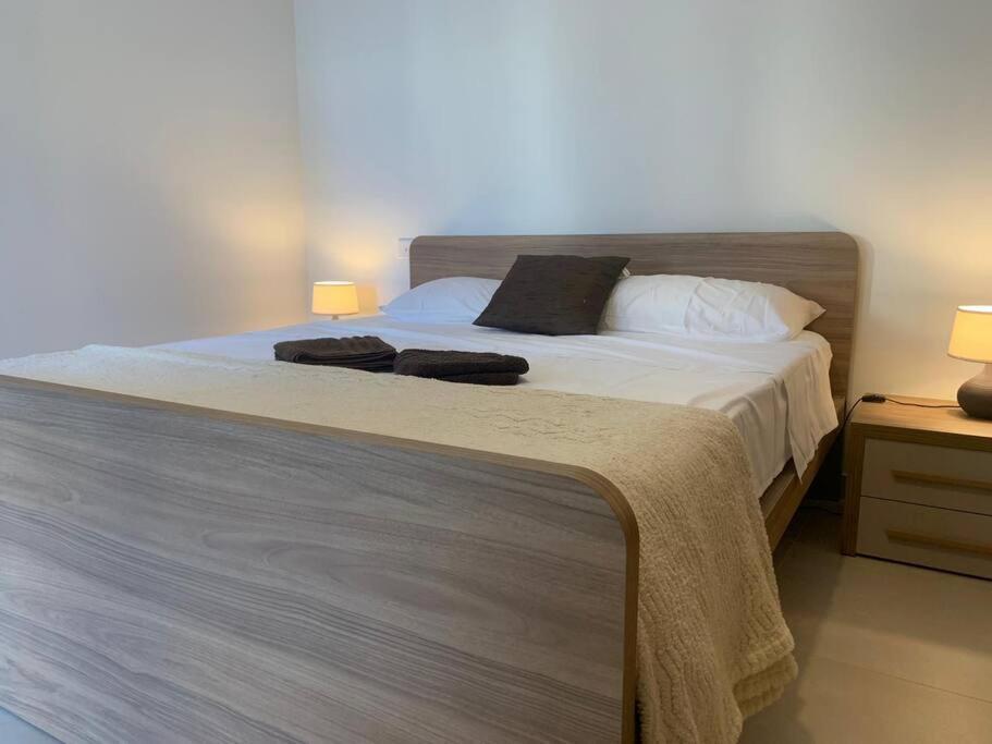 Apartment Comfortable ! Stylish ! Fully Air Conditioned ! Sannat